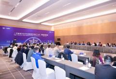 年終媒體懇談會(huì)揭曉—— 2025一汽解放新能源“加速跑”